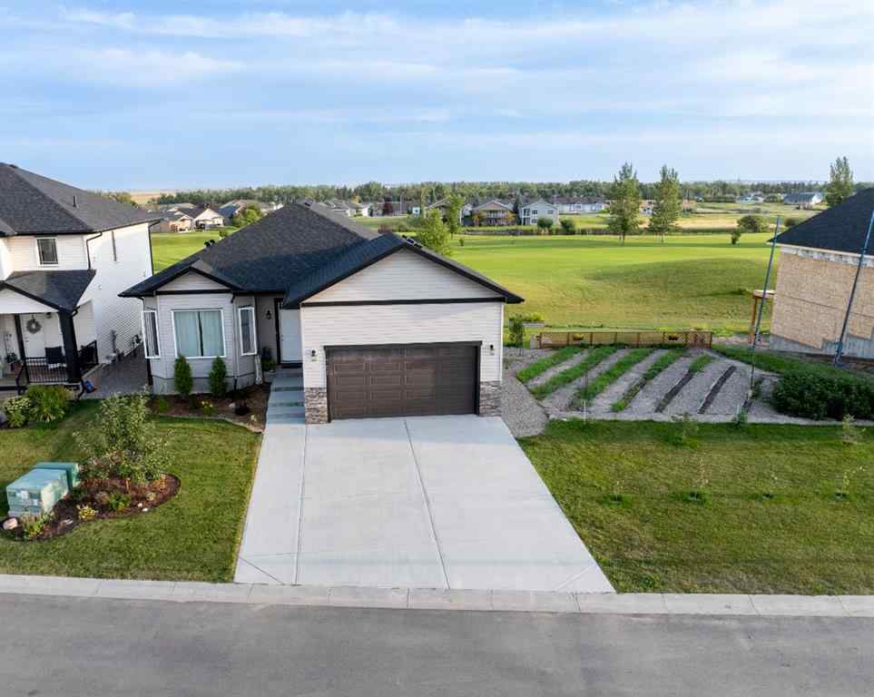 MLS® A2252049 - 702 Fairways Drive  in NONE Vulcan, Residential