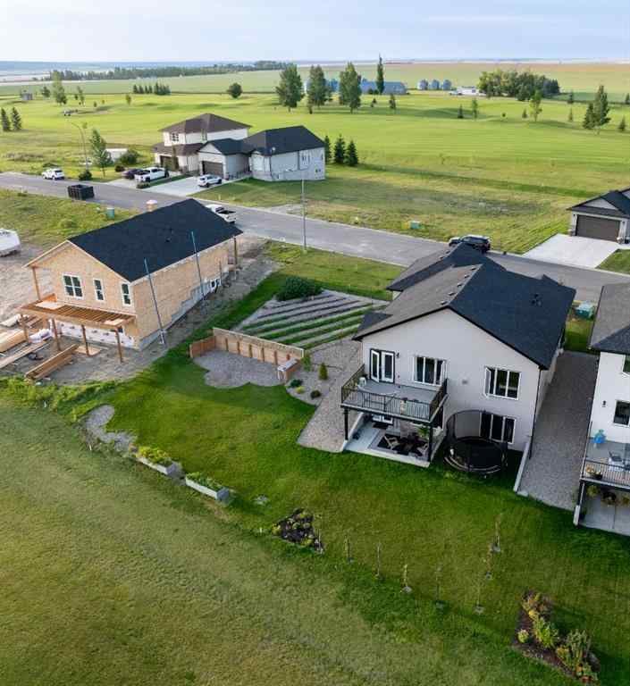 MLS® A2252049 - 702 Fairways Drive  in NONE Vulcan, Residential