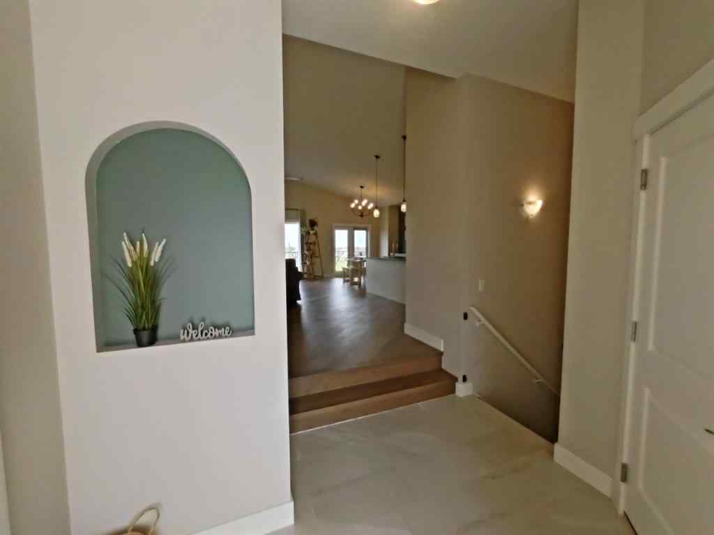 MLS® A2252049 - 702 Fairways Drive  in NONE Vulcan, Residential
