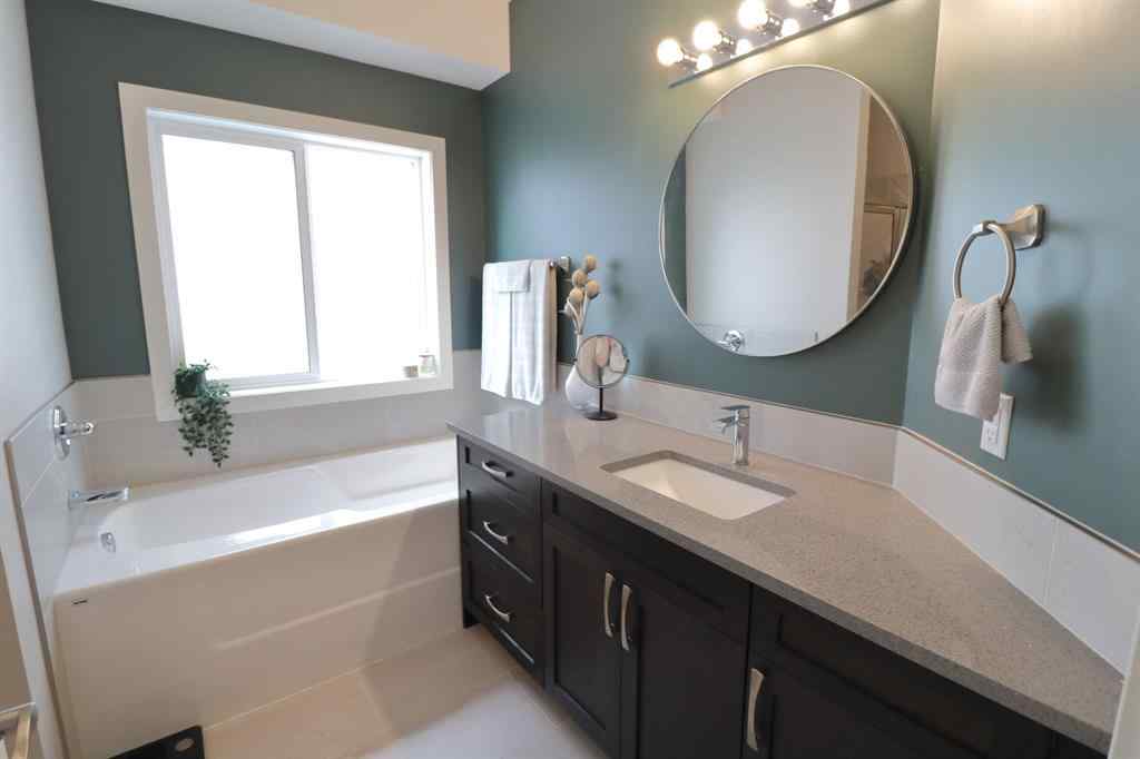 MLS® A2252049 - 702 Fairways Drive  in NONE Vulcan, Residential