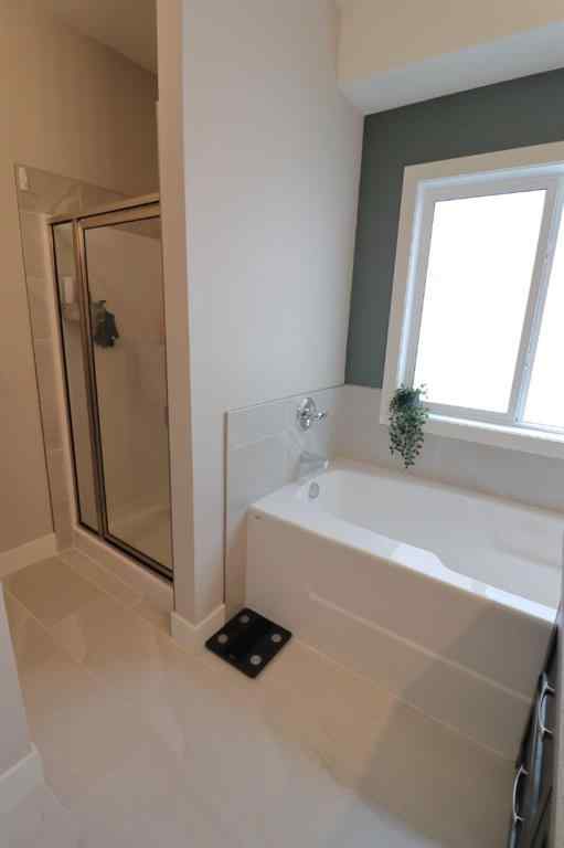 MLS® A2252049 - 702 Fairways Drive  in NONE Vulcan, Residential