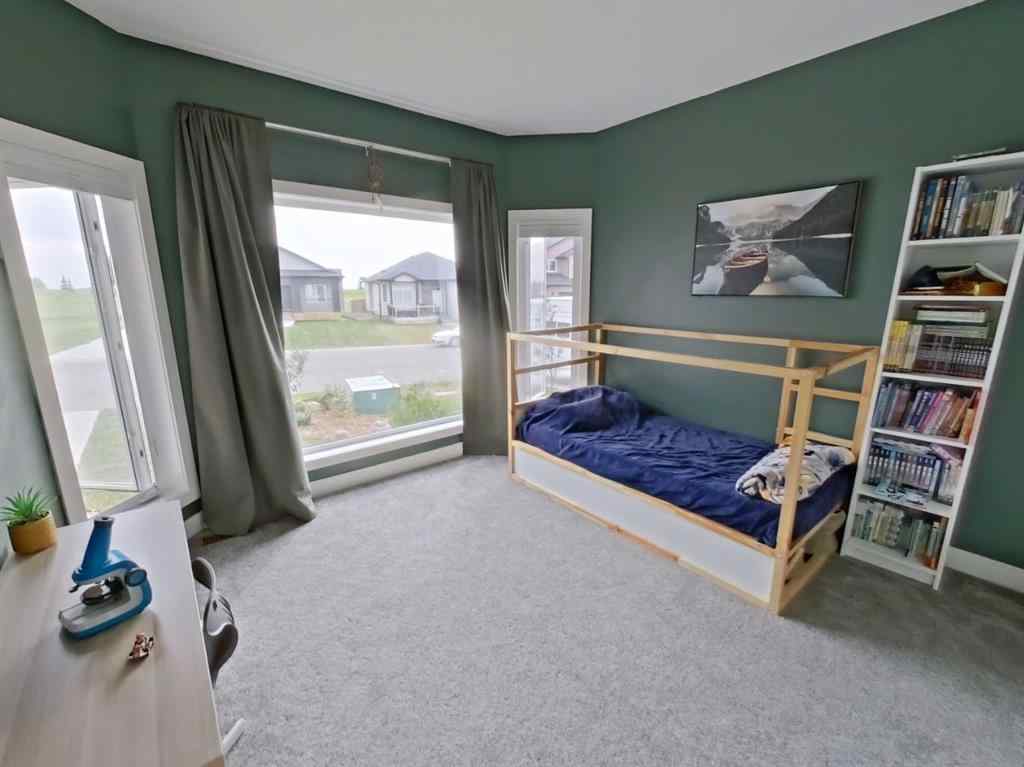 MLS® A2252049 - 702 Fairways Drive  in NONE Vulcan, Residential