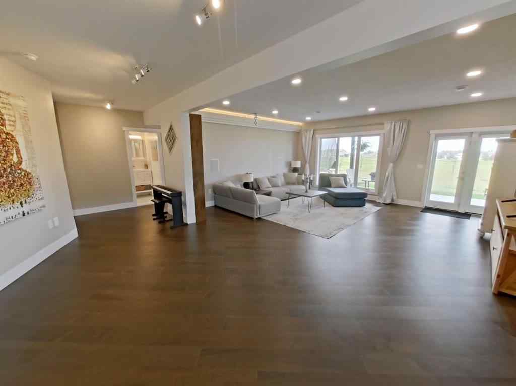 MLS® A2252049 - 702 Fairways Drive  in NONE Vulcan, Residential