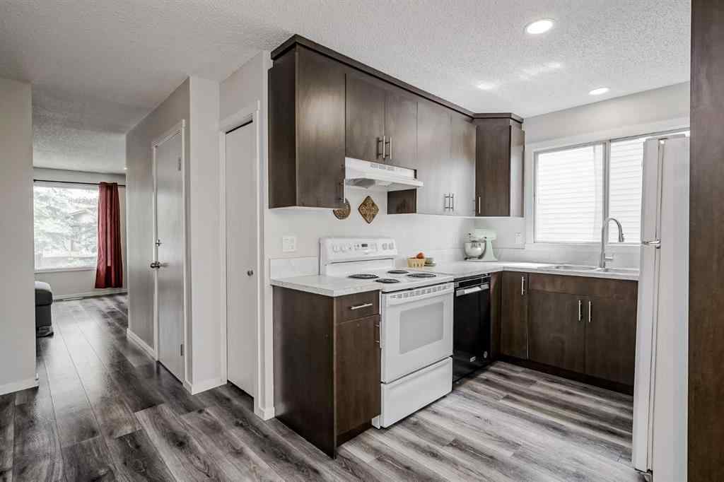 MLS® A2252050 - 84 Falconridge Place NE in Falconridge Calgary, Residential