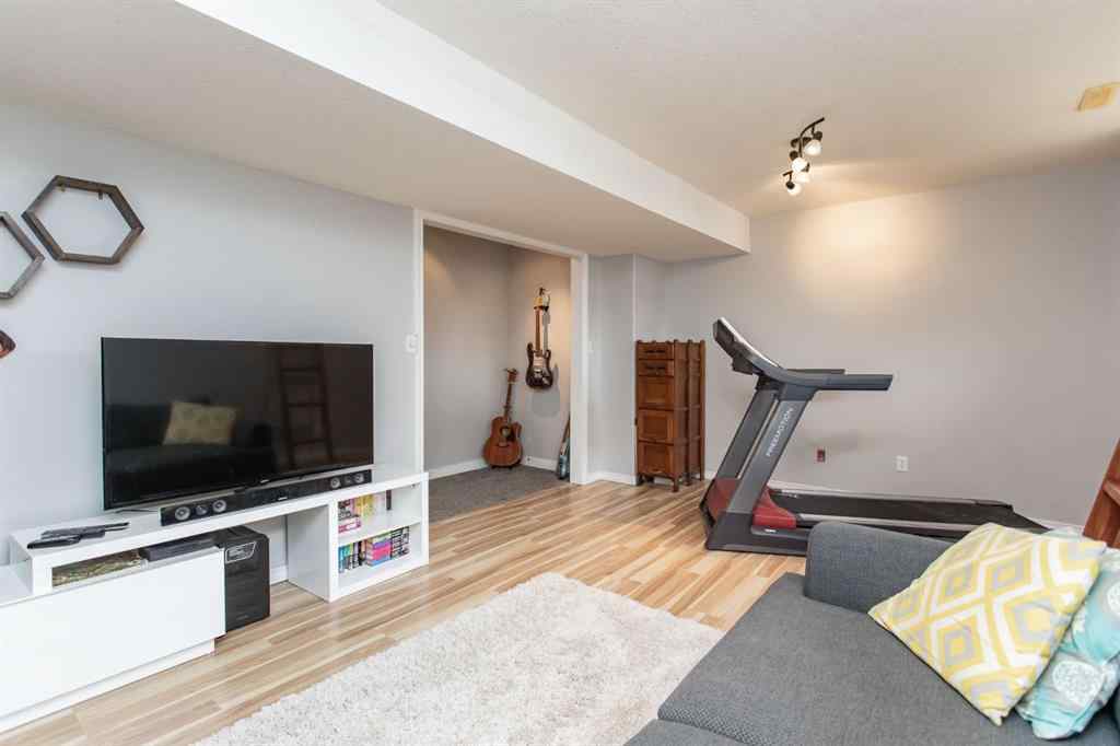 MLS® A2252051 - 6170 Orr Drive  in Oriole Park West Red Deer, Residential