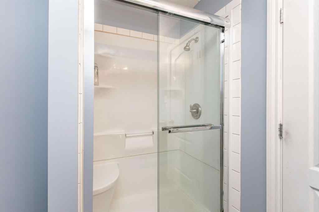 MLS® A2252051 - 6170 Orr Drive  in Oriole Park West Red Deer, Residential