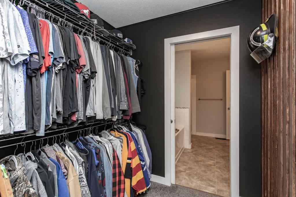 MLS® A2252051 - 6170 Orr Drive  in Oriole Park West Red Deer, Residential