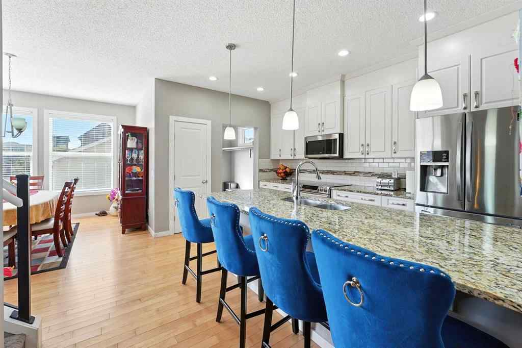MLS® A2252066 - 220 Legacy Crescent SE in Legacy Calgary, Residential