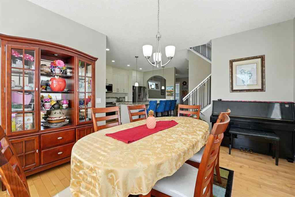 MLS® A2252066 - 220 Legacy Crescent SE in Legacy Calgary, Residential