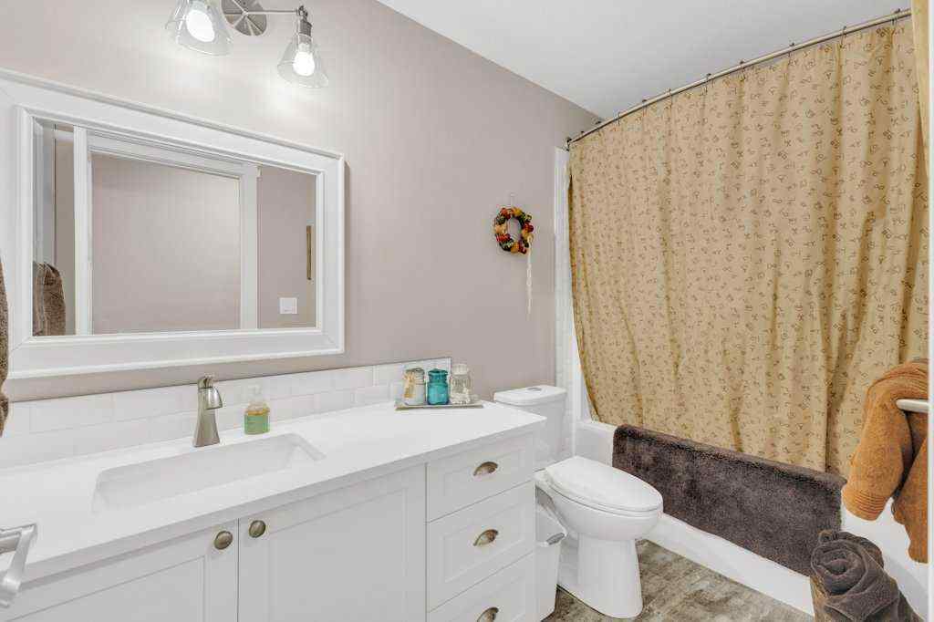 MLS® A2252073 - 32022 HWY 611   in NONE Rural Ponoka County, Residential