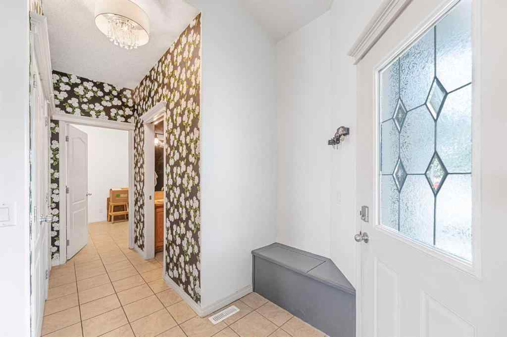 MLS® A2252080 - 152 Cove Rise  in The Cove Chestermere, Residential