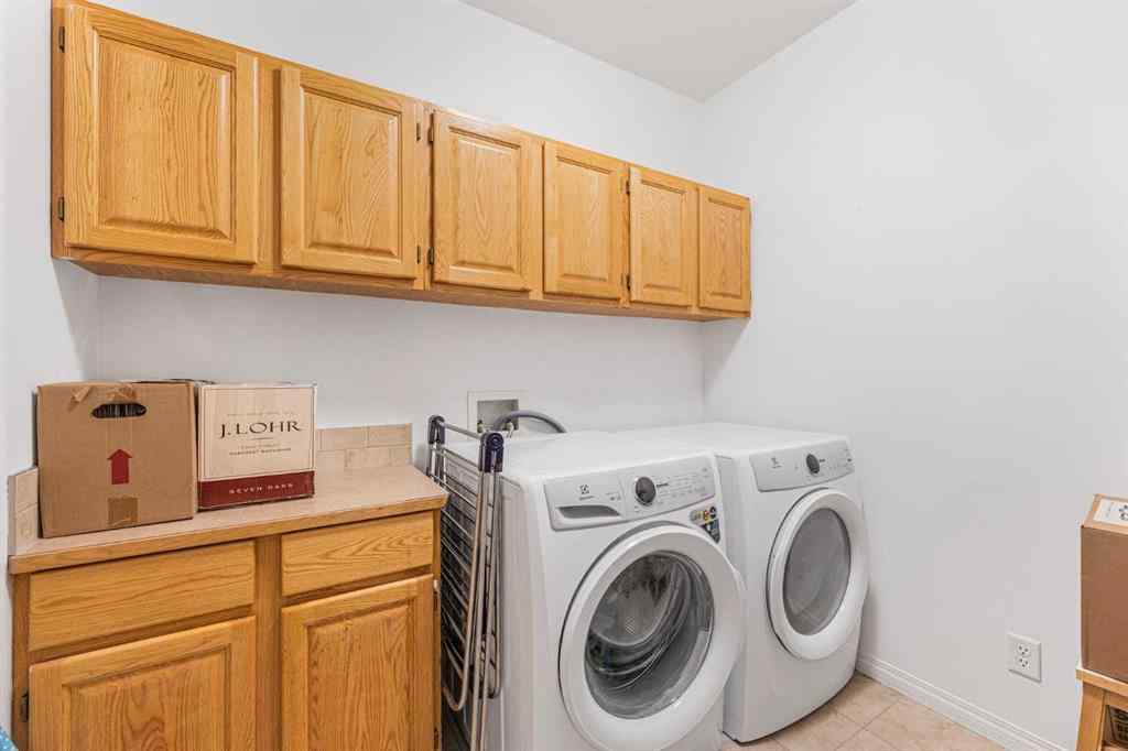 MLS® A2252080 - 152 Cove Rise  in The Cove Chestermere, Residential