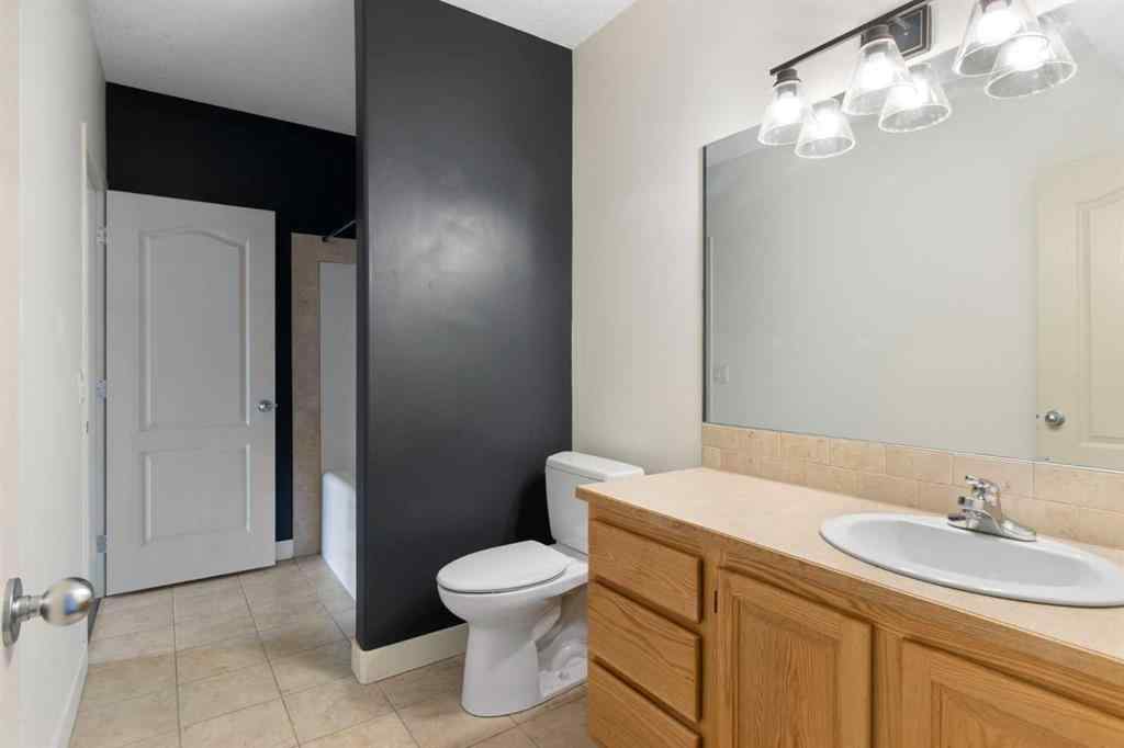 MLS® A2252080 - 152 Cove Rise  in The Cove Chestermere, Residential