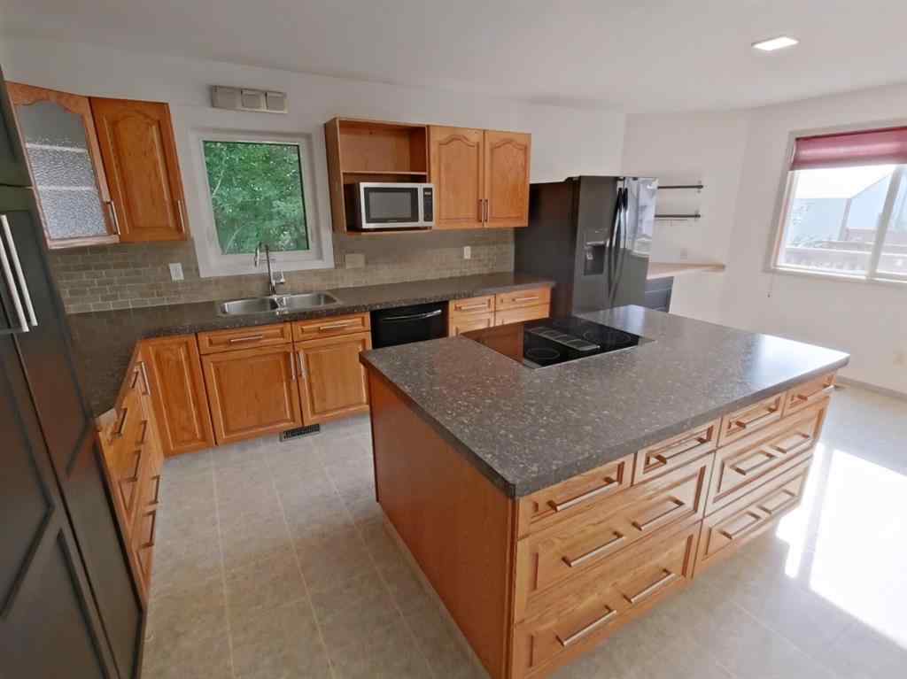 MLS® A2252082 - 409 1 Street N in NONE Vulcan, Residential