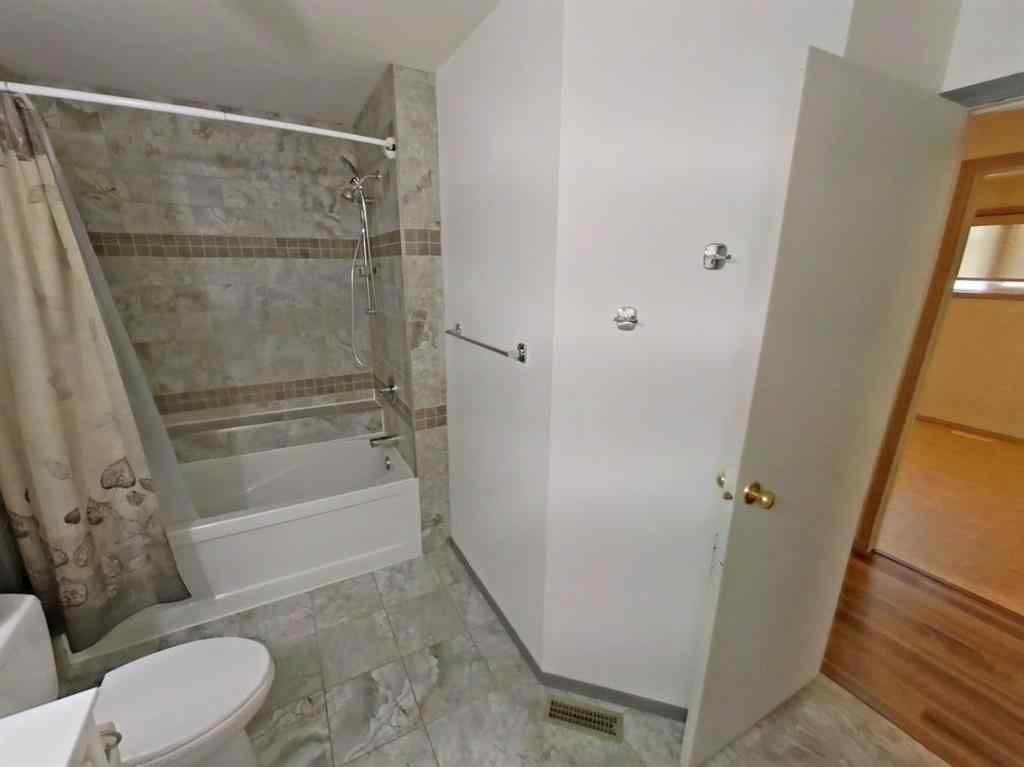 MLS® A2252082 - 409 1 Street N in NONE Vulcan, Residential