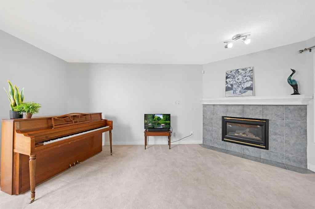 MLS® A2252090 - 263 Citadel Meadow Grove NW in Citadel Calgary, Residential