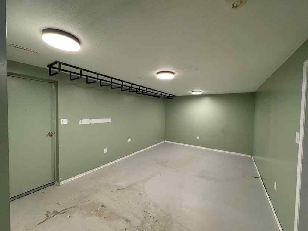 MLS® A2252098 - 898 Birch Street  in NONE Beaverlodge, Residential