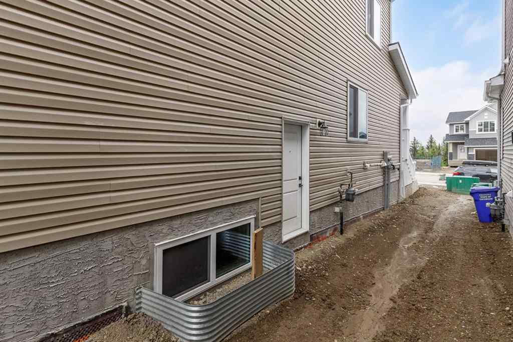 MLS® A2252105 - 476 Rivercrest View  in Rivercrest Cochrane, Residential