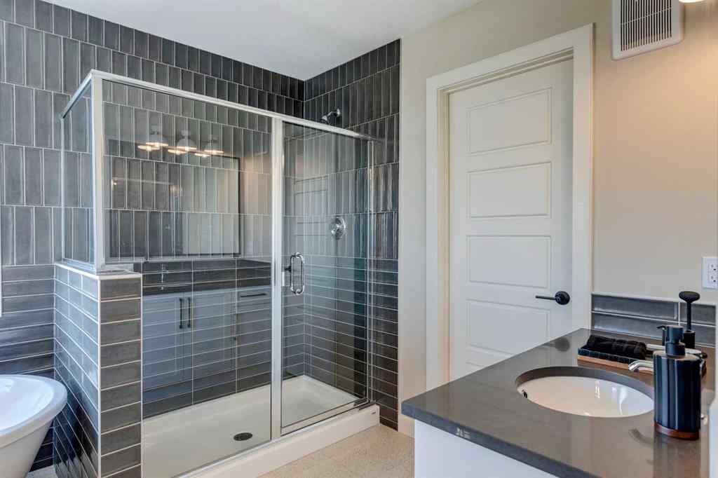 MLS® A2252118 - 111 sundown Crescent  in Sunset Ridge Cochrane, Residential