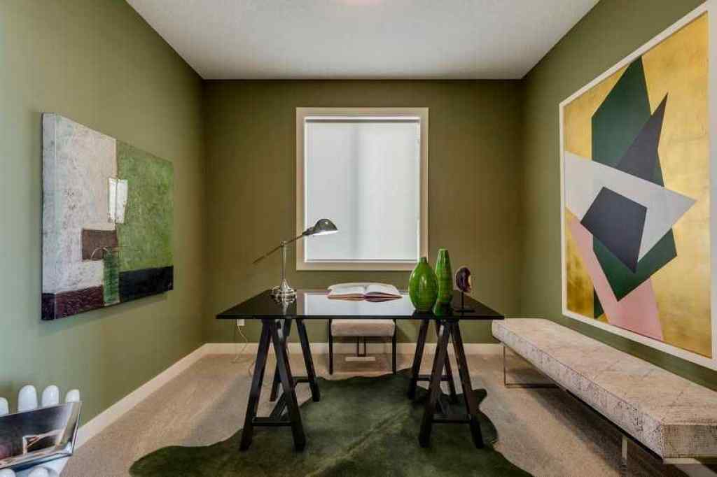 MLS® A2252118 - 111 sundown Crescent  in Sunset Ridge Cochrane, Residential
