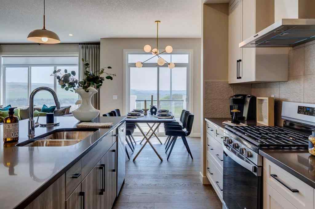 MLS® A2252118 - 111 sundown Crescent  in Sunset Ridge Cochrane, Residential