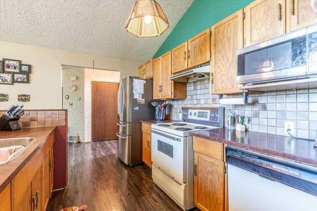 MLS® A2252119 - Unit ##214 271022 Twp Rd 480   in Curilane Beach Rural Wetaskiwin No. 10, County of, Residential