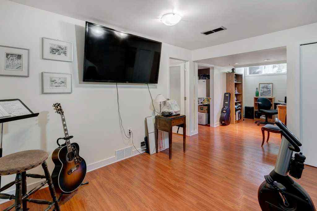 MLS® A2252120 - 30 & 32 New Street SE in Inglewood Calgary, Residential