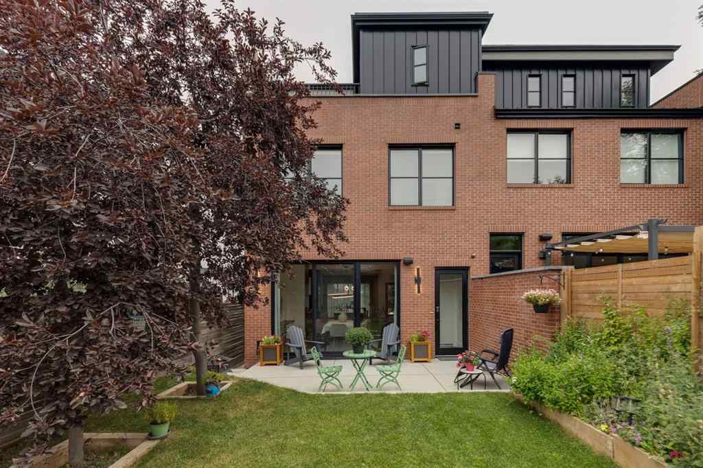 MLS® A2252129 - 2207 29 Avenue SW in Richmond Calgary, Residential