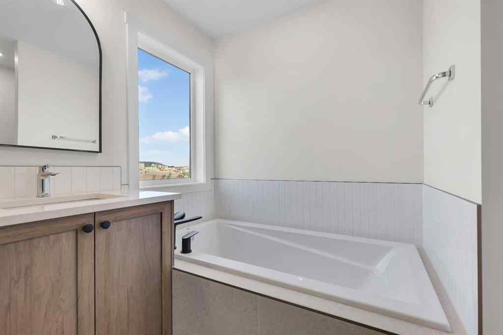 MLS® A2252130 - 127 Heritage Court  in Heritage Hills Cochrane, Residential