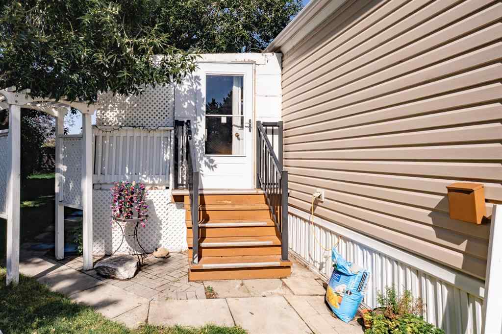 MLS® A2252133 - 69 Burroughs Place NE in Monterey Park Calgary, Mobile