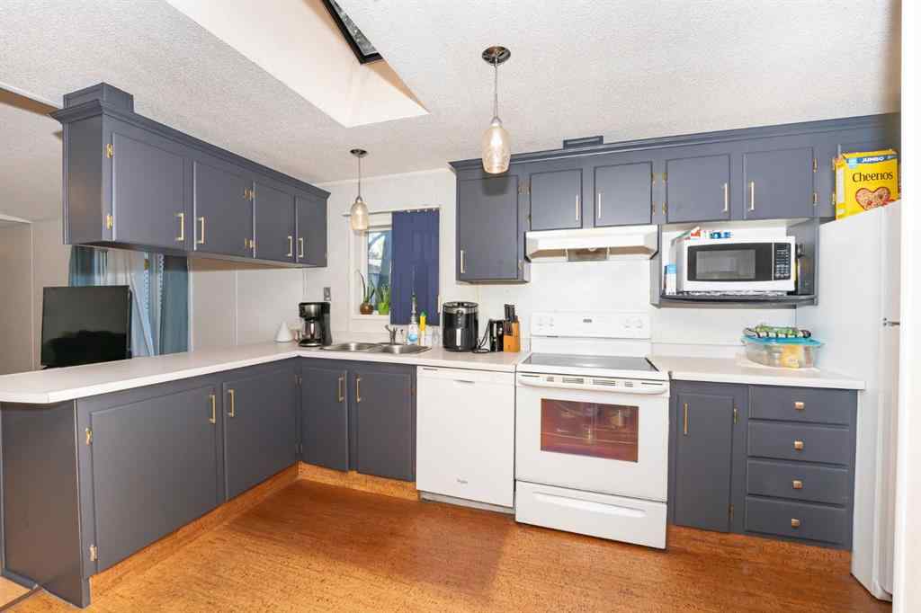 MLS® A2252133 - 69 Burroughs Place NE in Monterey Park Calgary, Mobile