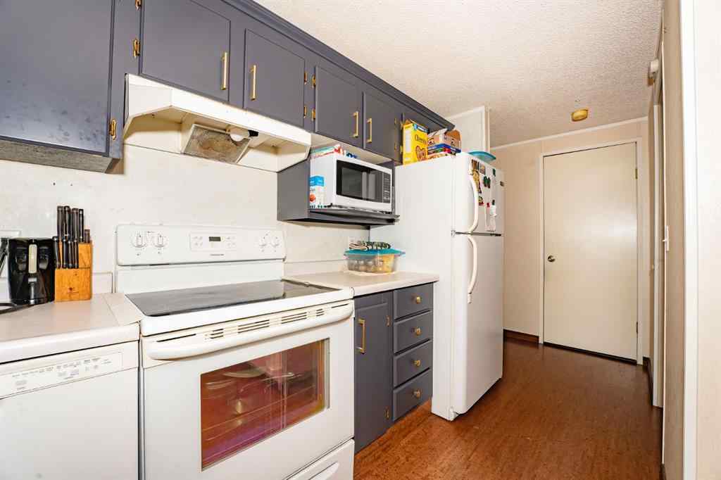 MLS® A2252133 - 69 Burroughs Place NE in Monterey Park Calgary, Mobile