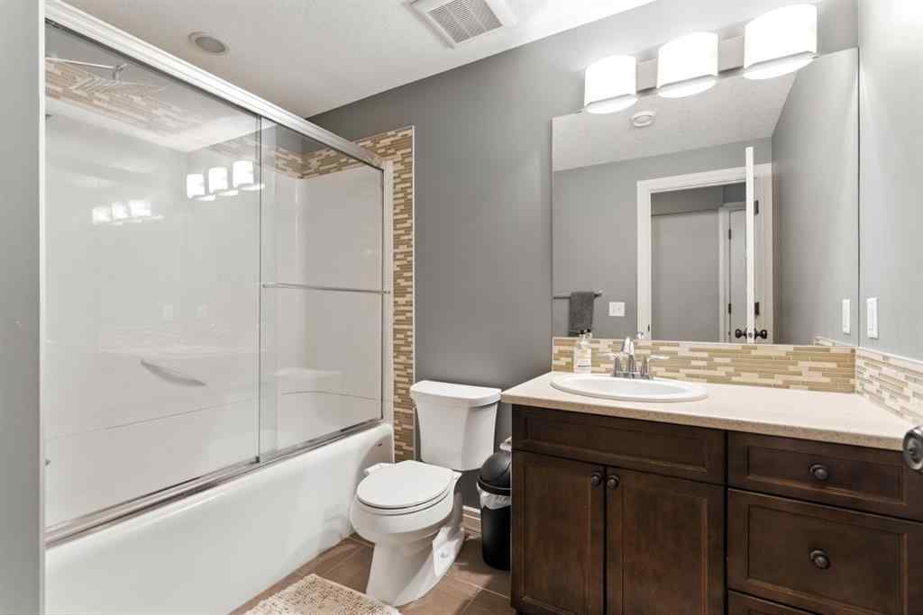 MLS® A2252135 - 29 Douglasbank Way SE in Douglasdale/Glen Calgary, Residential