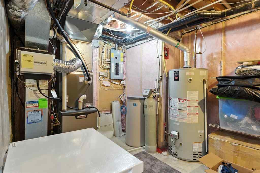 MLS® A2252135 - 29 Douglasbank Way SE in Douglasdale/Glen Calgary, Residential
