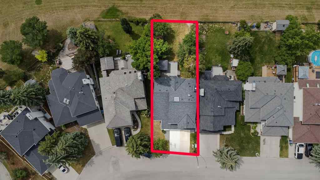 MLS® A2252135 - 29 Douglasbank Way SE in Douglasdale/Glen Calgary, Residential