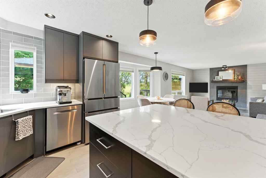 MLS® A2252135 - 29 Douglasbank Way SE in Douglasdale/Glen Calgary, Residential