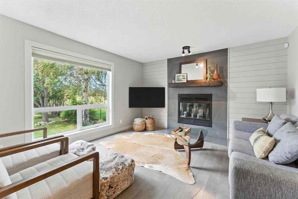MLS® A2252135 - 29 Douglasbank Way SE in Douglasdale/Glen Calgary, Residential