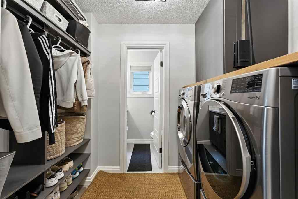 MLS® A2252135 - 29 Douglasbank Way SE in Douglasdale/Glen Calgary, Residential