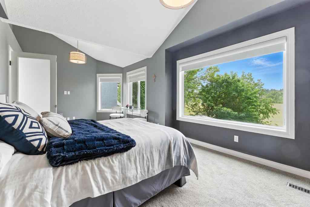 MLS® A2252135 - 29 Douglasbank Way SE in Douglasdale/Glen Calgary, Residential