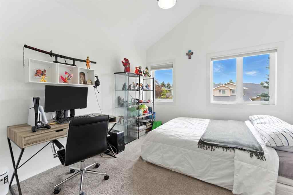 MLS® A2252135 - 29 Douglasbank Way SE in Douglasdale/Glen Calgary, Residential