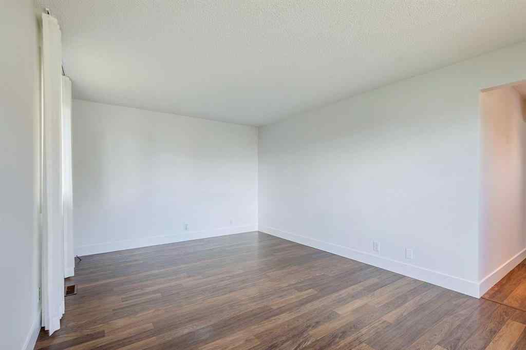 MLS® A2252138 - 23 Erin Grove Court SE in Erin Woods Calgary, Residential