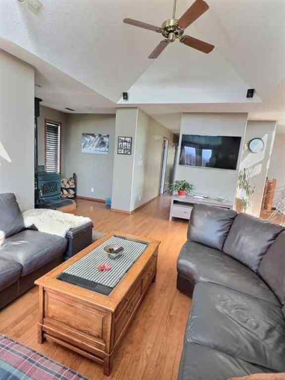 MLS® A2252150 - 800 Connaught Drive  in Jasper Jasper, Residential