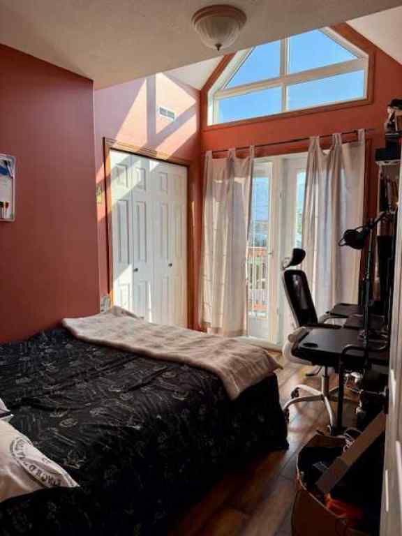MLS® A2252150 - 800 Connaught Drive  in Jasper Jasper, Residential