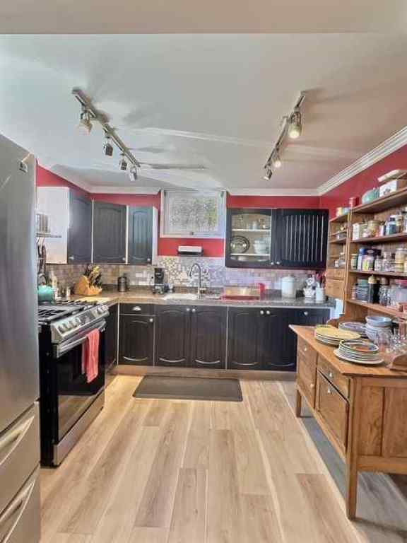 MLS® A2252150 - 800 Connaught Drive  in Jasper Jasper, Residential