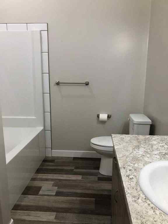 MLS® A2252152 - 325 5 Street  in NONE Vauxhall, Commercial