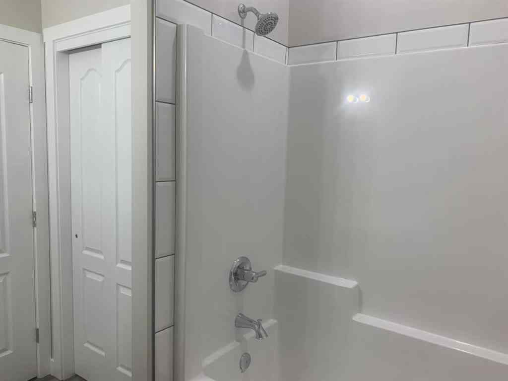 MLS® A2252152 - 325 5 Street  in NONE Vauxhall, Commercial