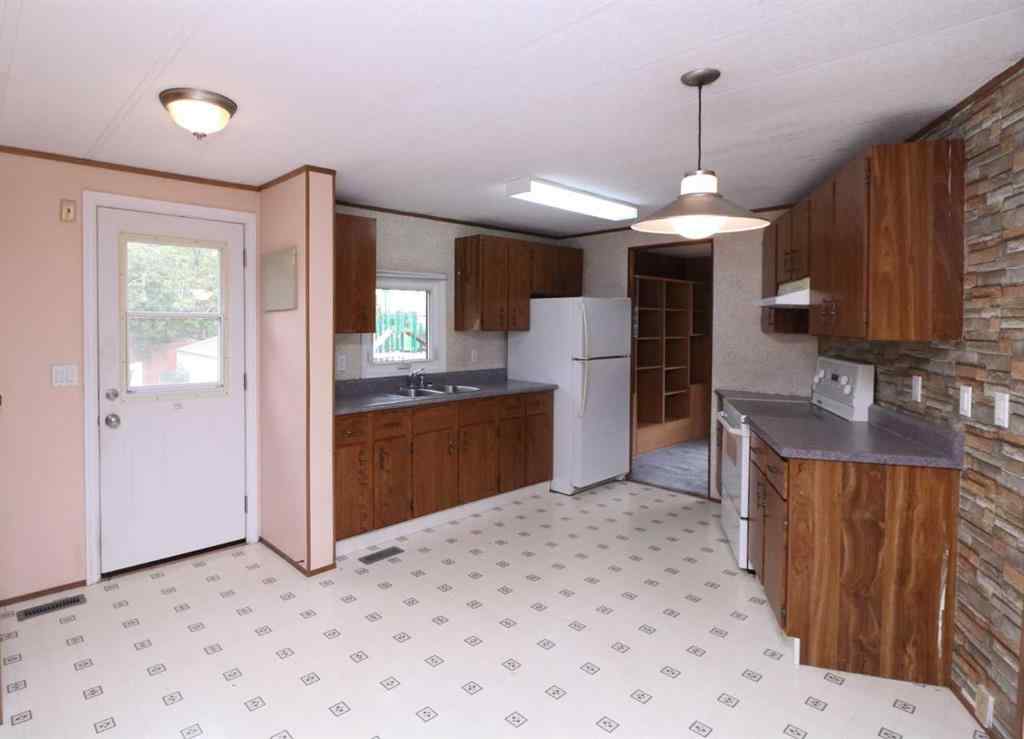 MLS® A2252154 - 201 Big Springs Drive SE in Big Springs Airdrie, Residential