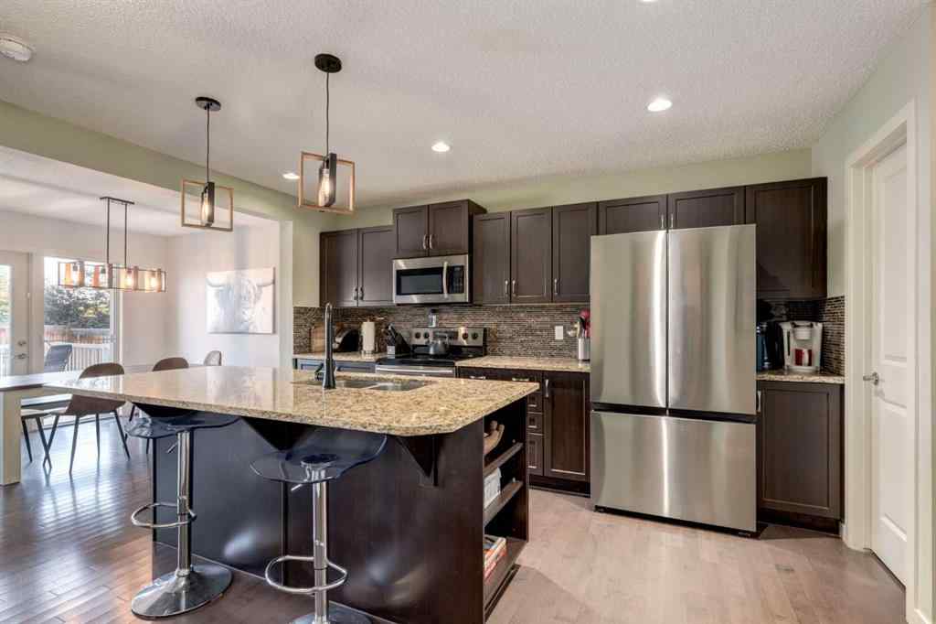 MLS® A2252157 - 298 River Heights Crescent  in River Heights Cochrane, Residential