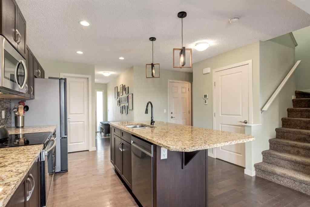 MLS® A2252157 - 298 River Heights Crescent  in River Heights Cochrane, Residential