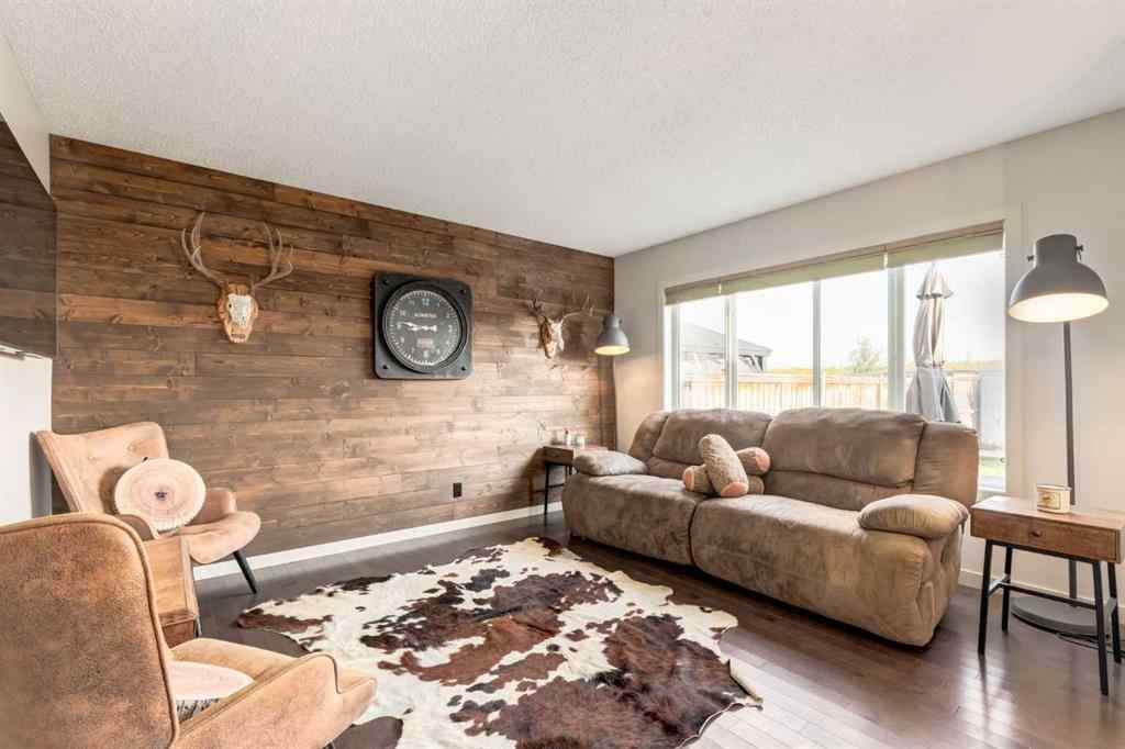 MLS® A2252157 - 298 River Heights Crescent  in River Heights Cochrane, Residential